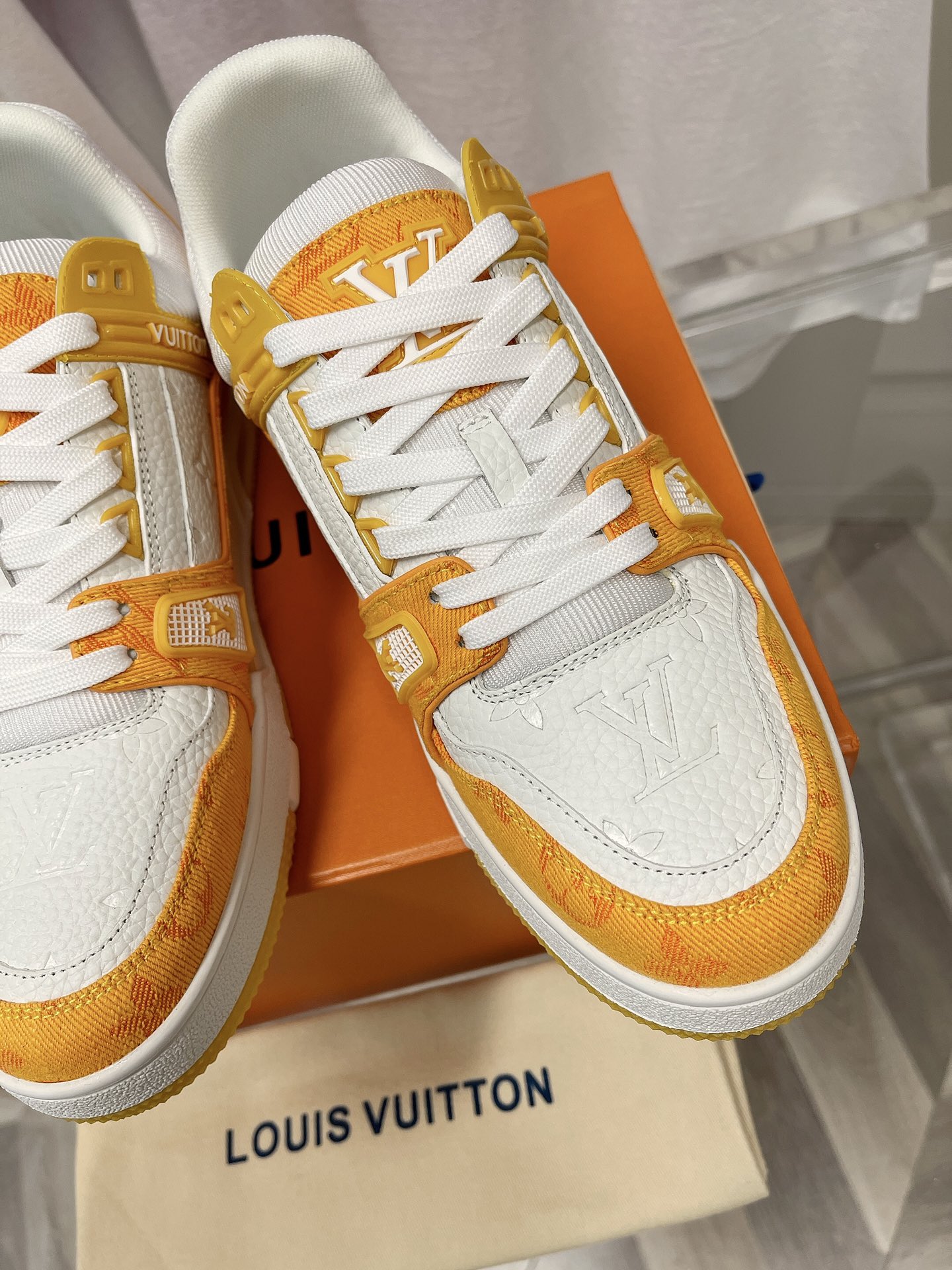 Louis Vuitton LV TRAINERS SNEAKER 2 - vstockx