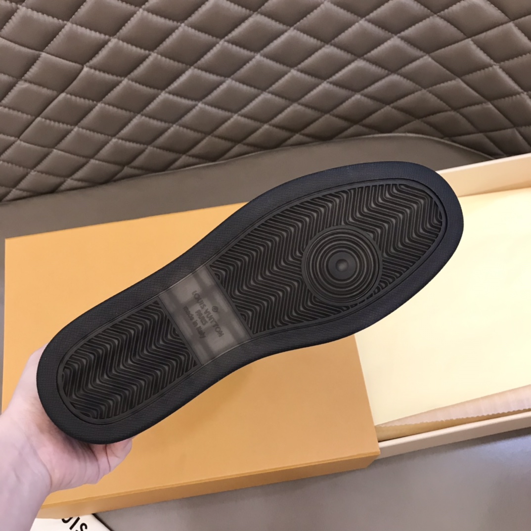 Louis Vuitton Rivoli sneaker 10 - vstockx