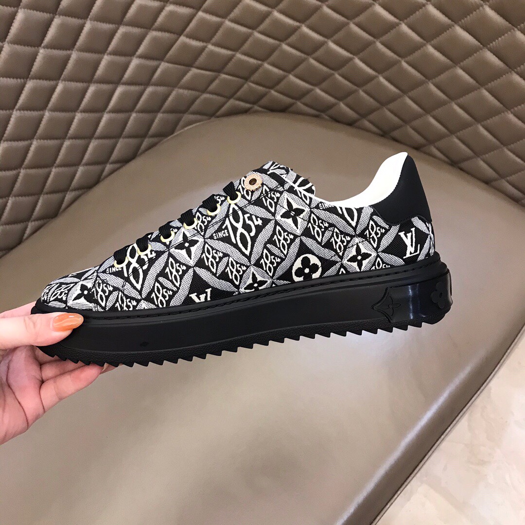 Louis Vuitton Low Top sneaker 44 - vstockx