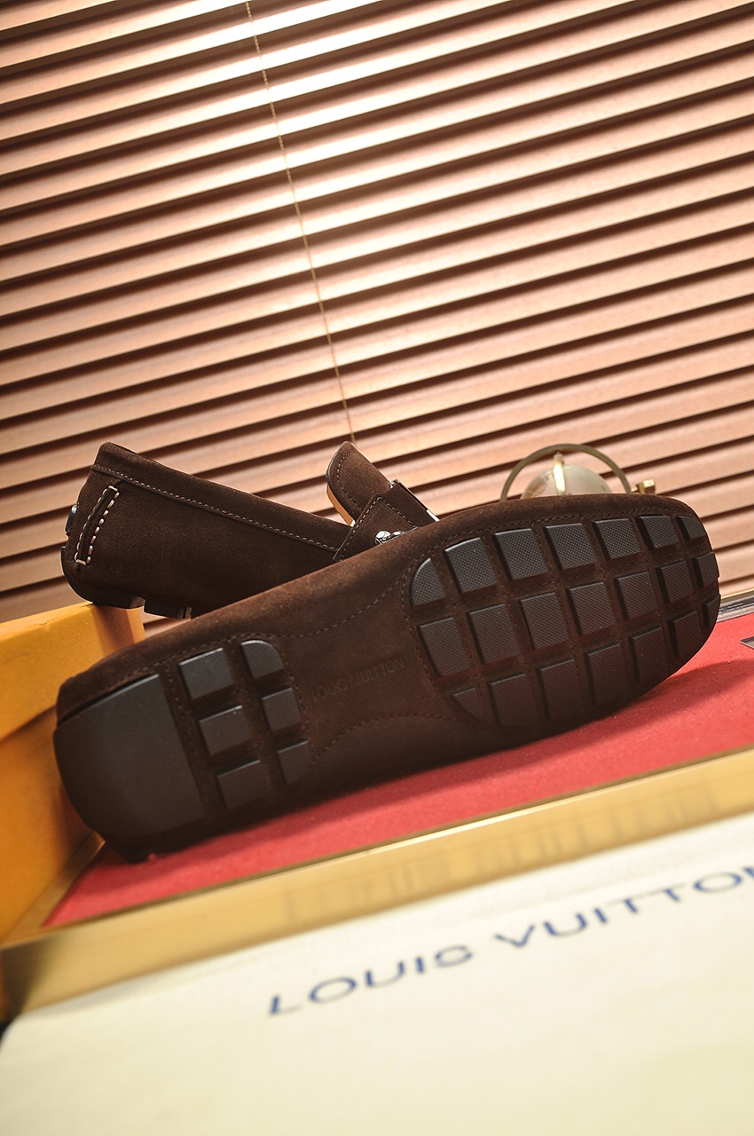 Louis Vuitton Leather Boots 37 - vstockx