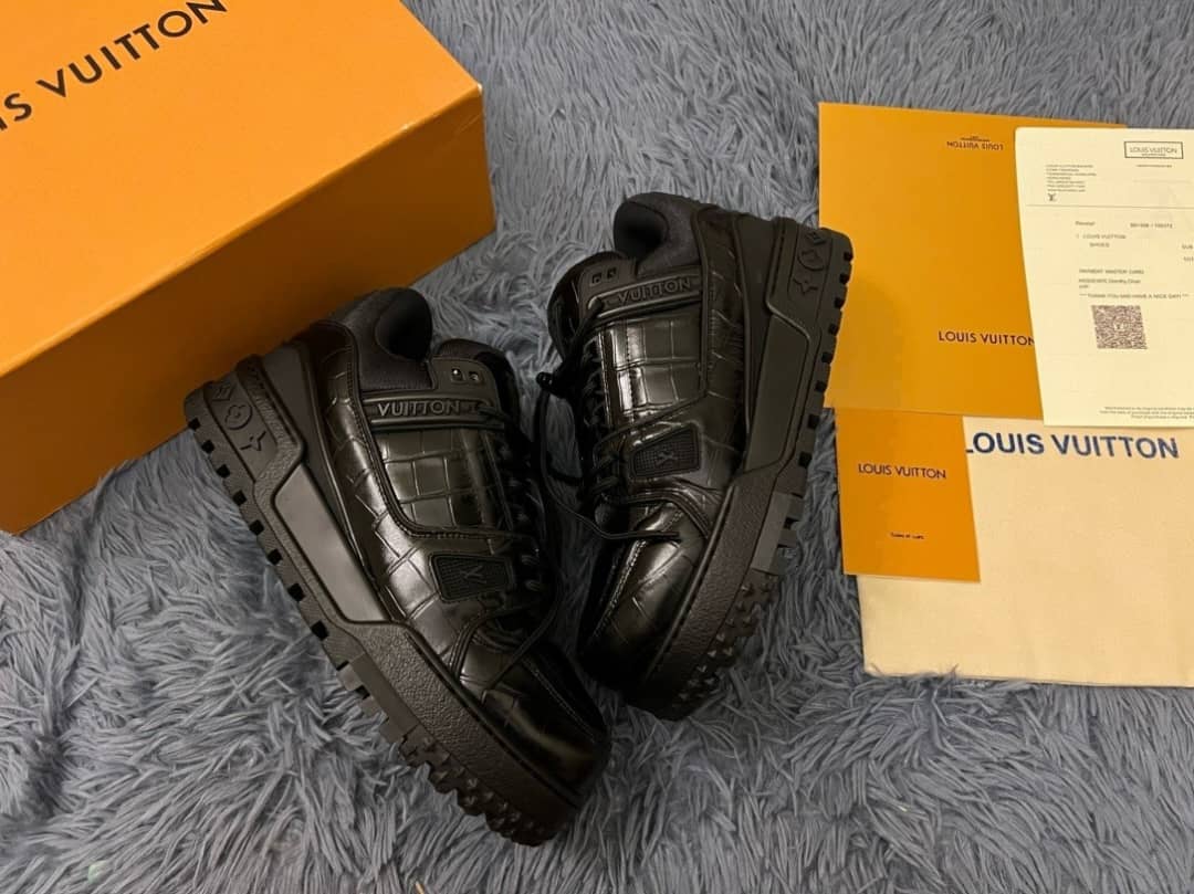 Louis Vuitton LV Trainer Maxi Sneaker Black - vstockx