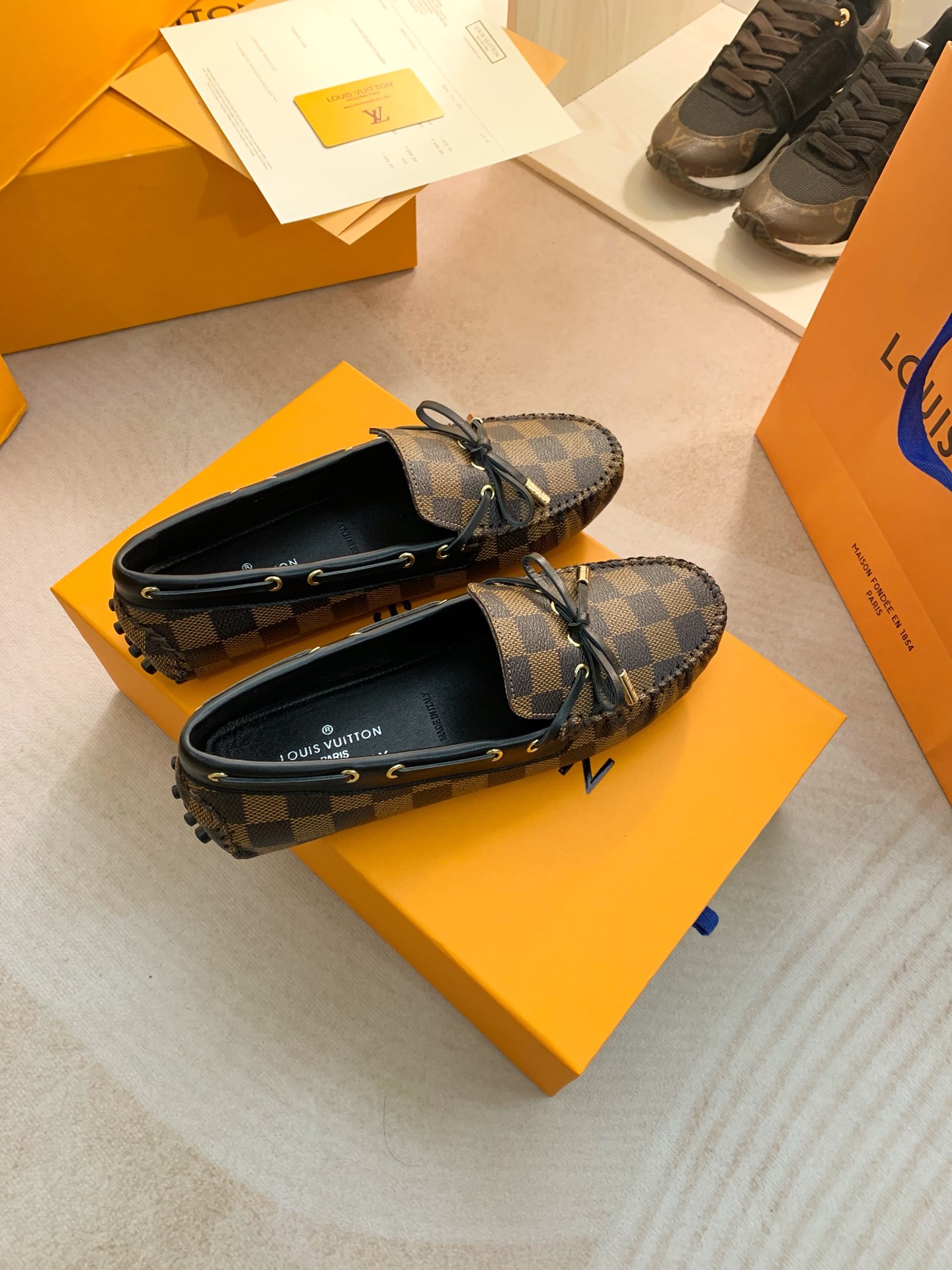 Louis Vuitton GLORIA FLAT LOAFERS WOMEN 11 - vstockx