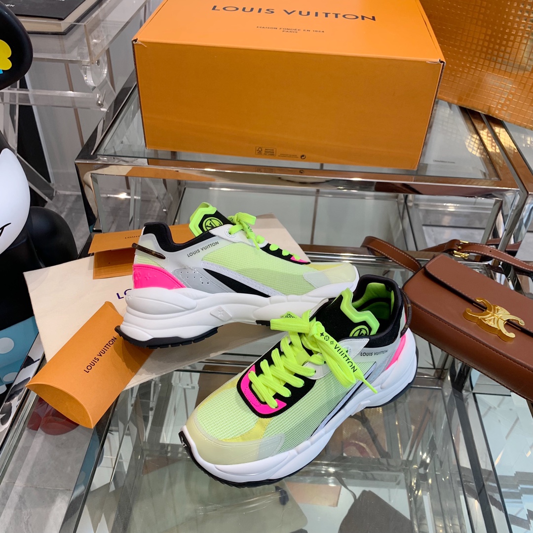 Louis Vuitton RUN 55 TRAINERS SNEAKER 3 - vstockx