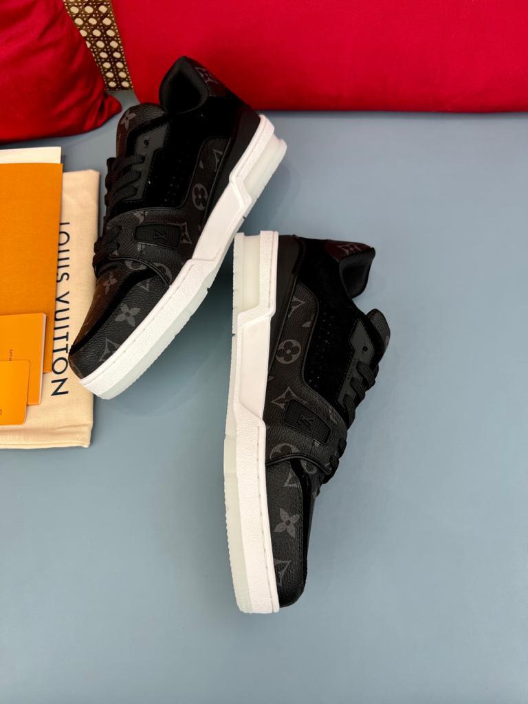 Louis Vuitton Trainer Black Monogram - vstockx