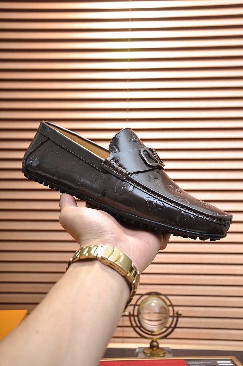 Louis Vuitton Leather Boots 52 - vstockx