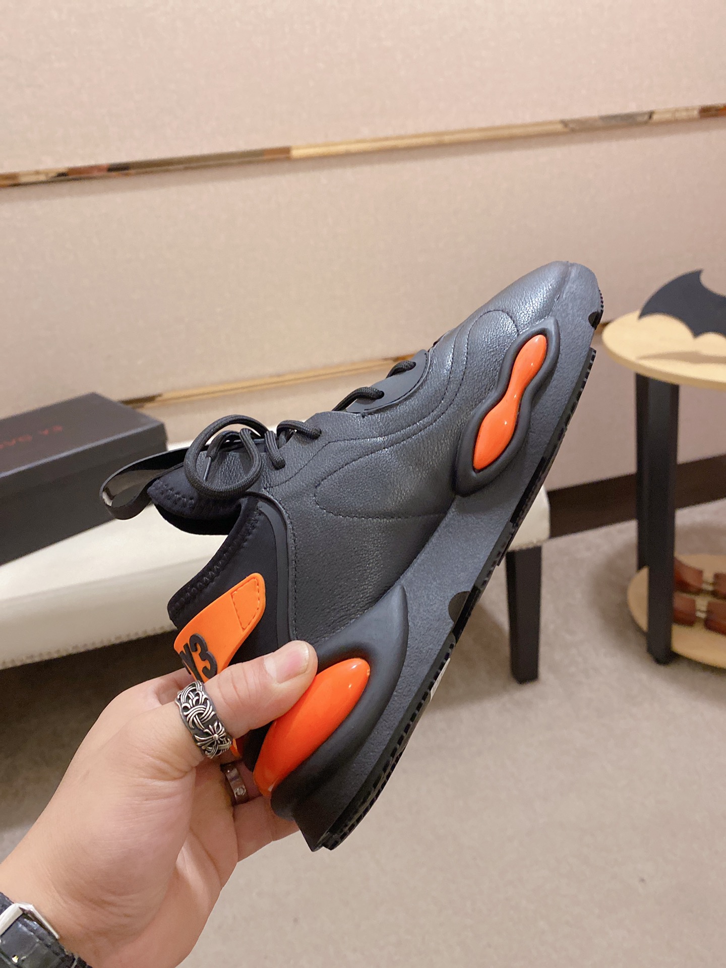 Y-3 Kaiwa Lace-Up Sneakers 5 - vstockx