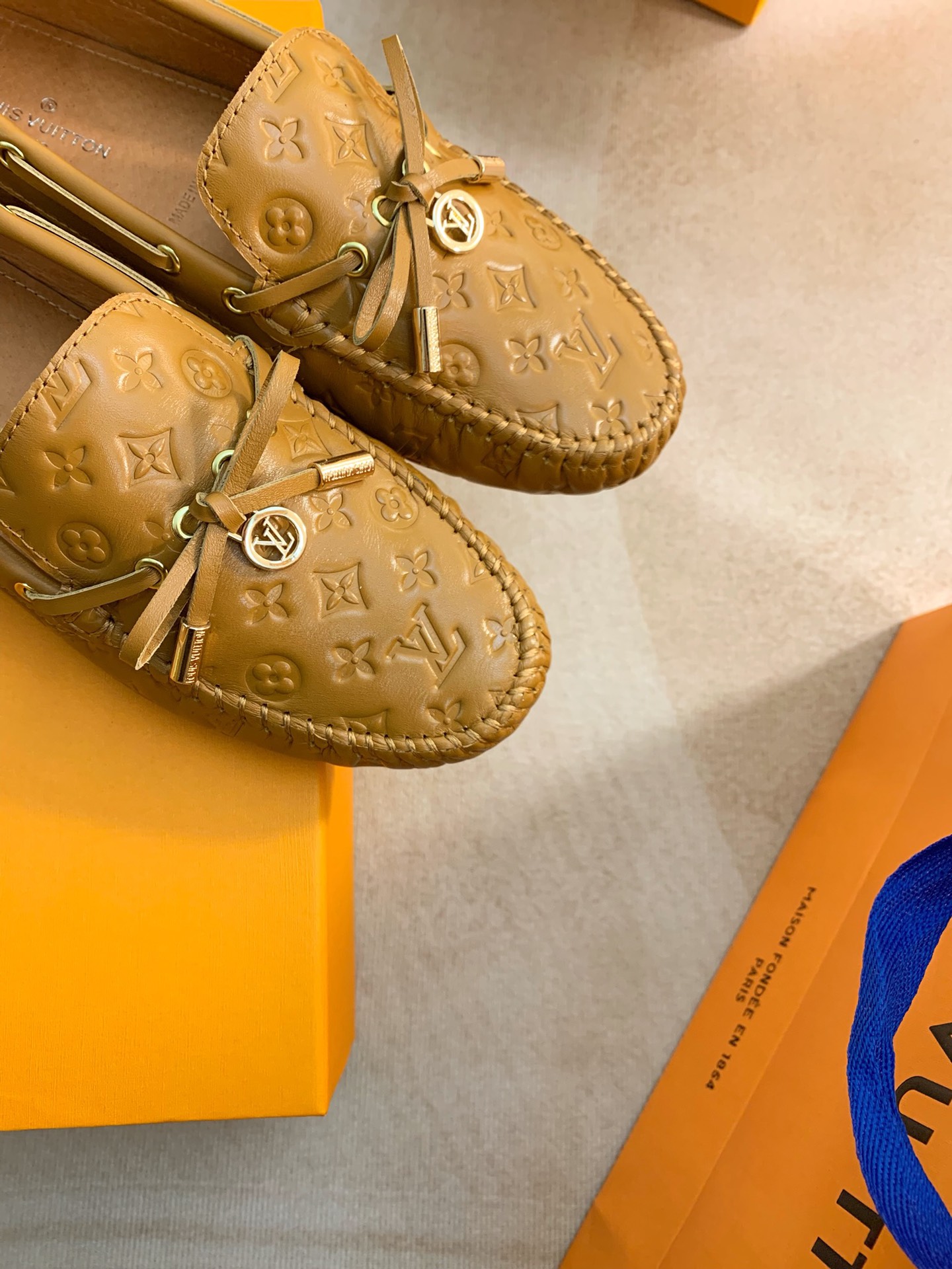 Louis Vuitton GLORIA FLAT LOAFERS WOMEN 11 - vstockx