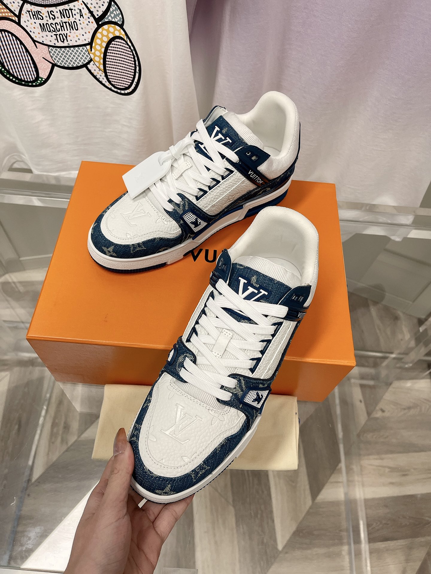 Louis Vuitton LV TRAINERS SNEAKER 2 - vstockx