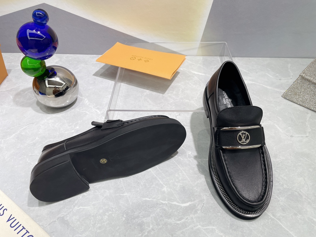 Louis Vuitton shoes WOMEN 3 - vstockx