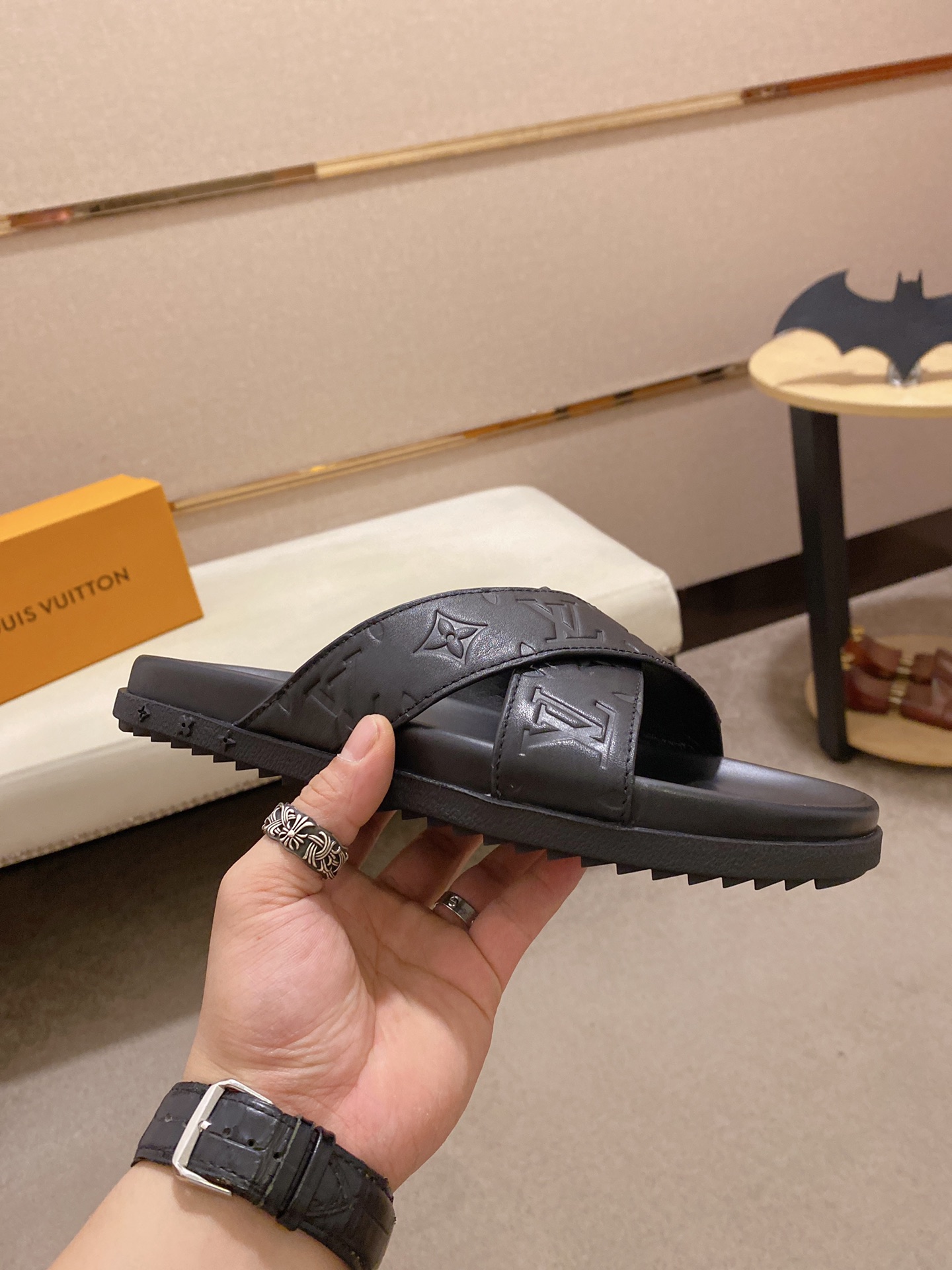 Louis Vuitton Slipper 10 - vstockx
