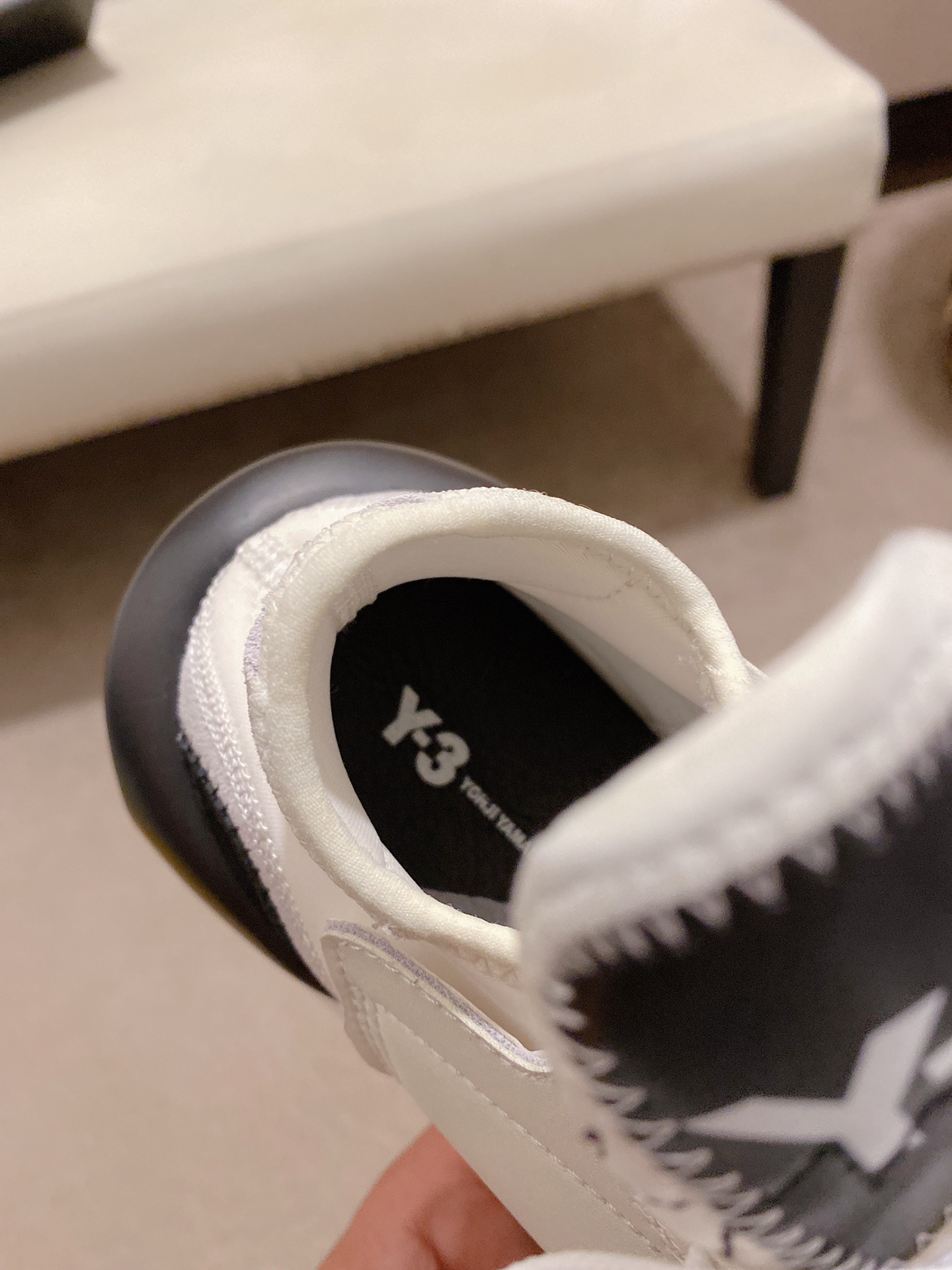 Y-3 Kaiwa Lace-Up Sneakers 23 - vstockx