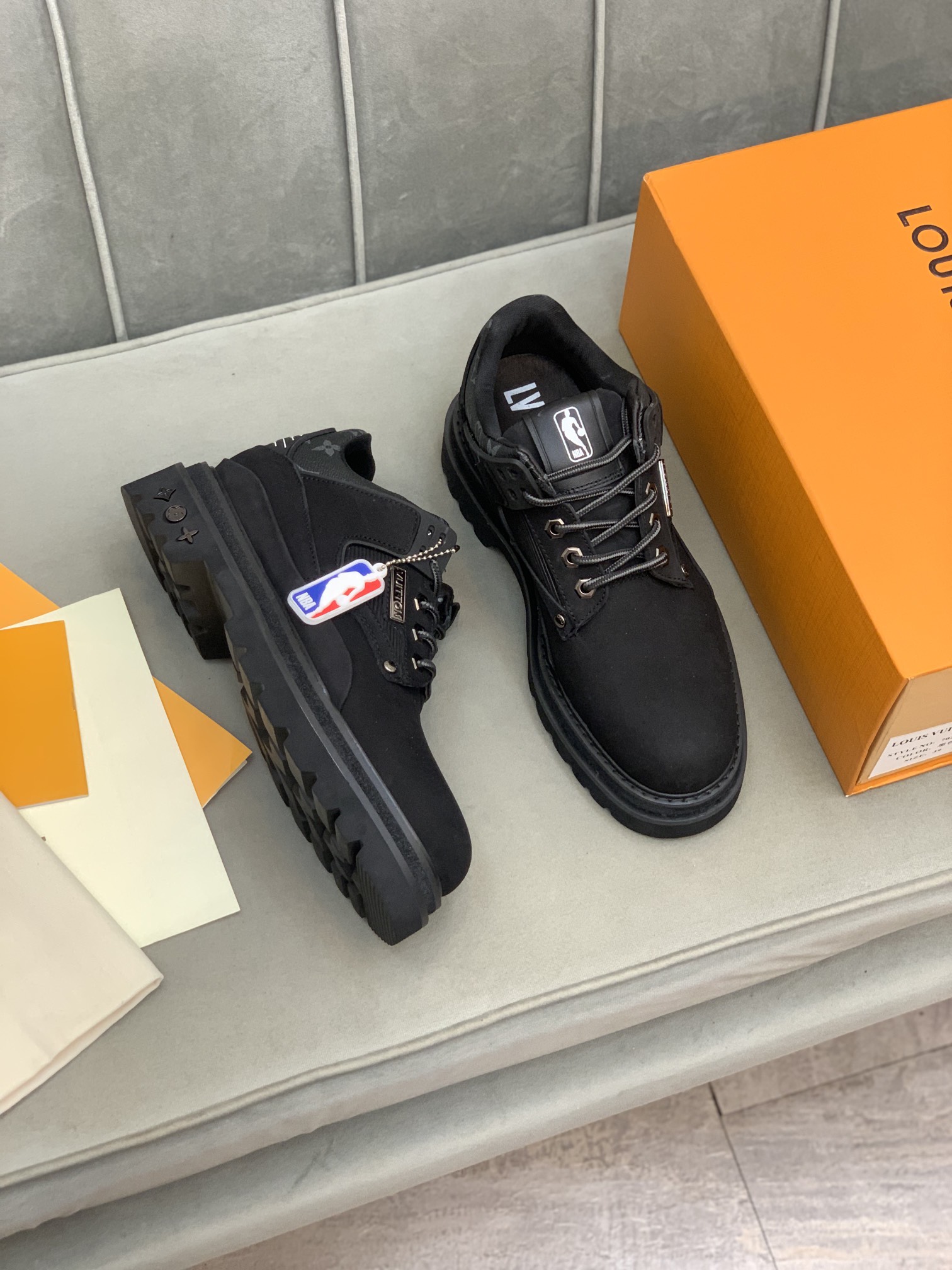 Louis Vuitton 1a8jtx Oberkampf Ankle Boots/Booties 4 - vstockx