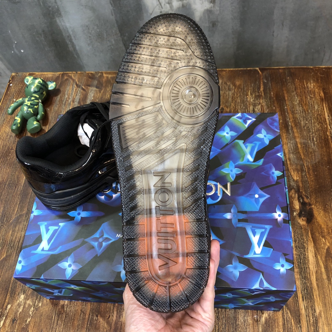 Louis Vuitton Trainer Sneakers 42 - vstockx