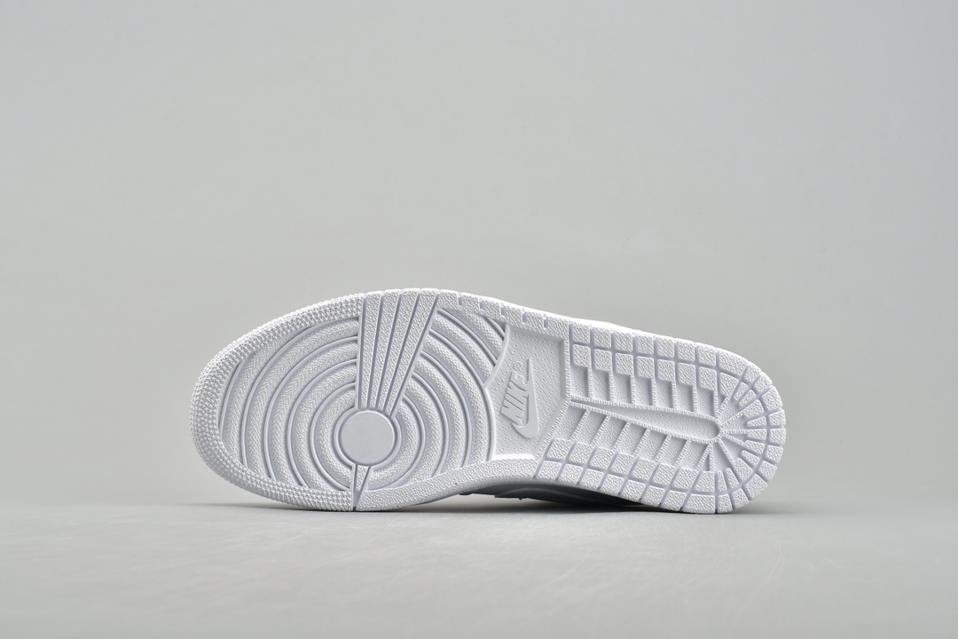 Jordan 1 Low Triple White Tumbled Leather - vstockx