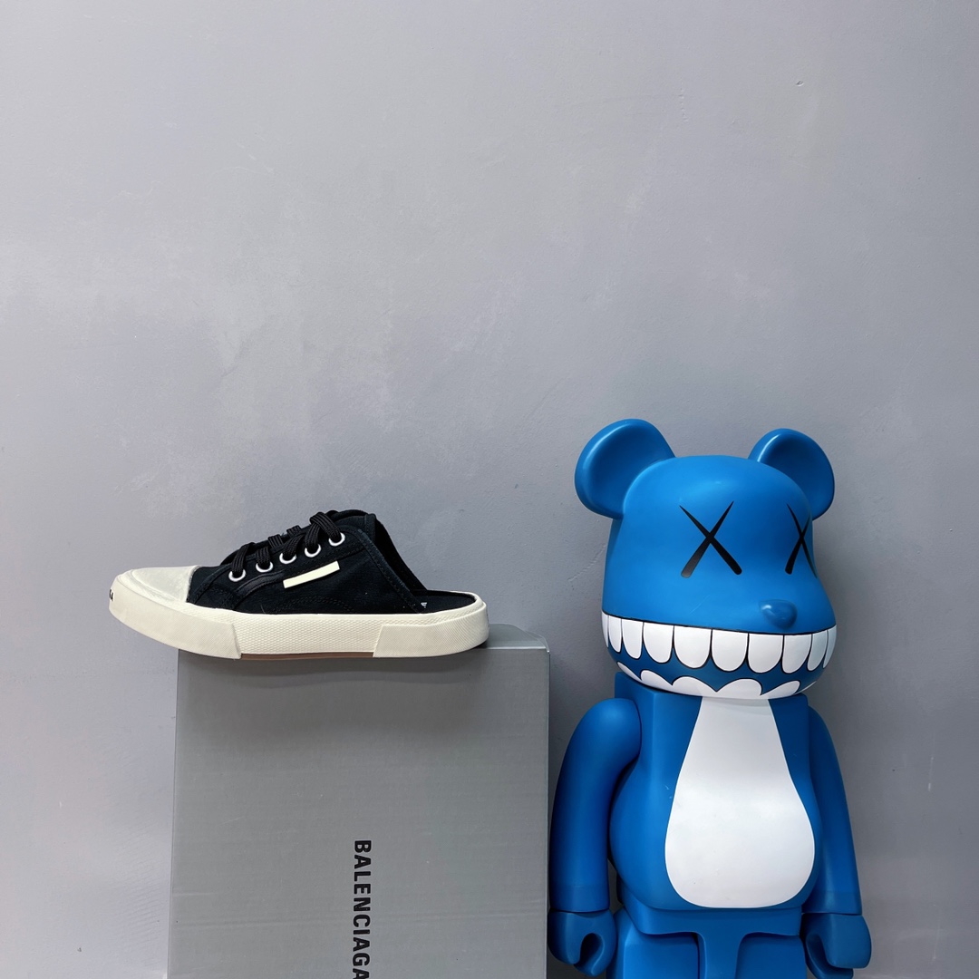 Balenciaga Paris Sneaker 2 - vstockx