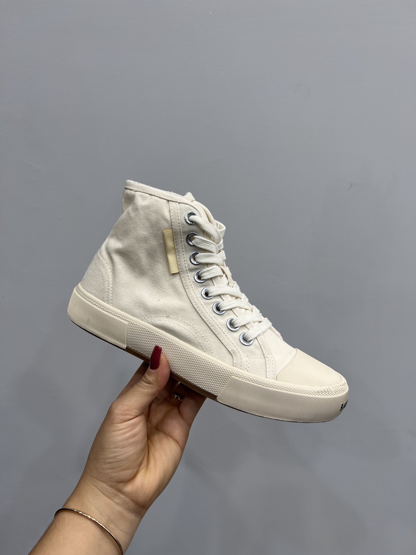 Balenciaga Paris Sneaker 4 - vstockx