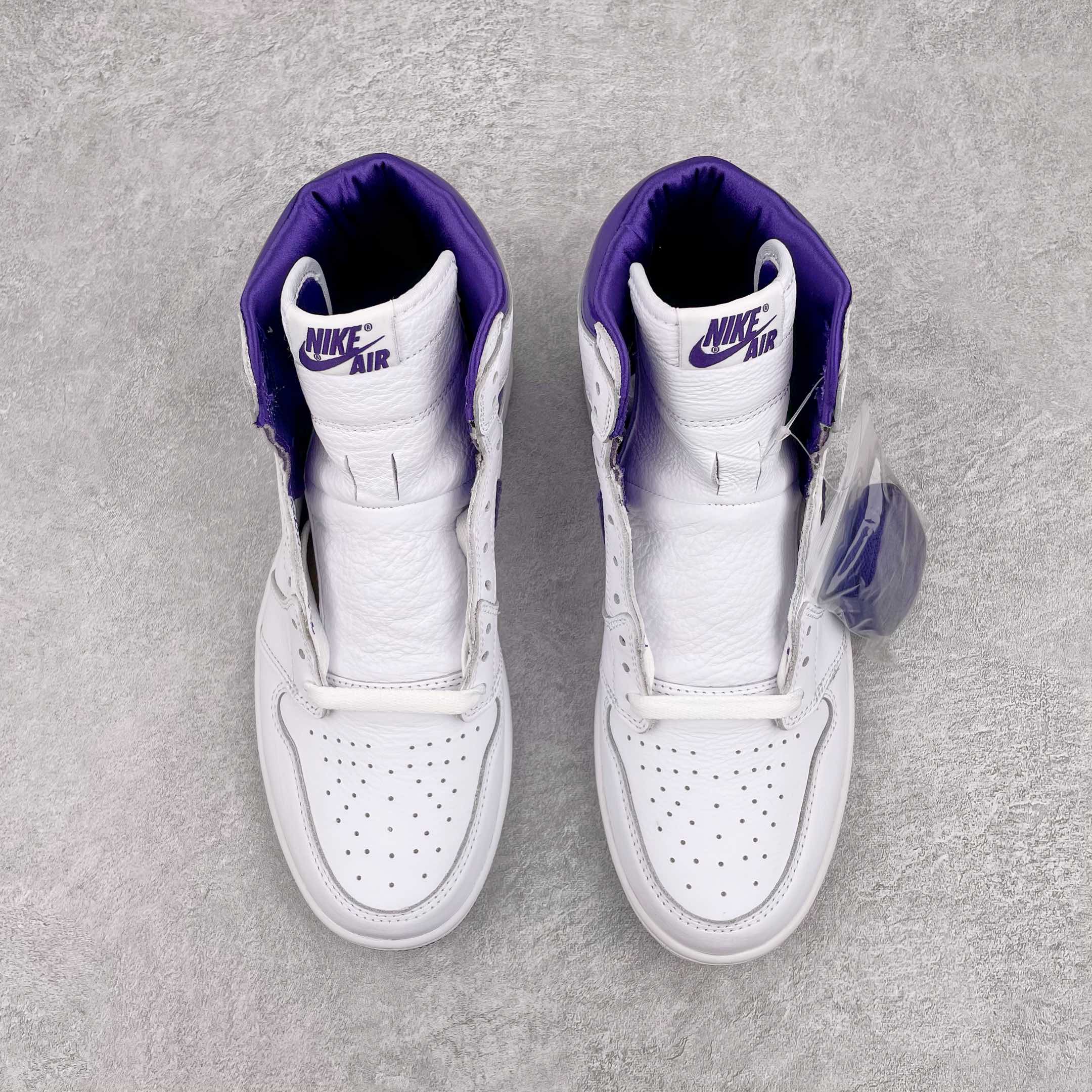 Jordan 1 Retro High Court Purple (W) - vstockx