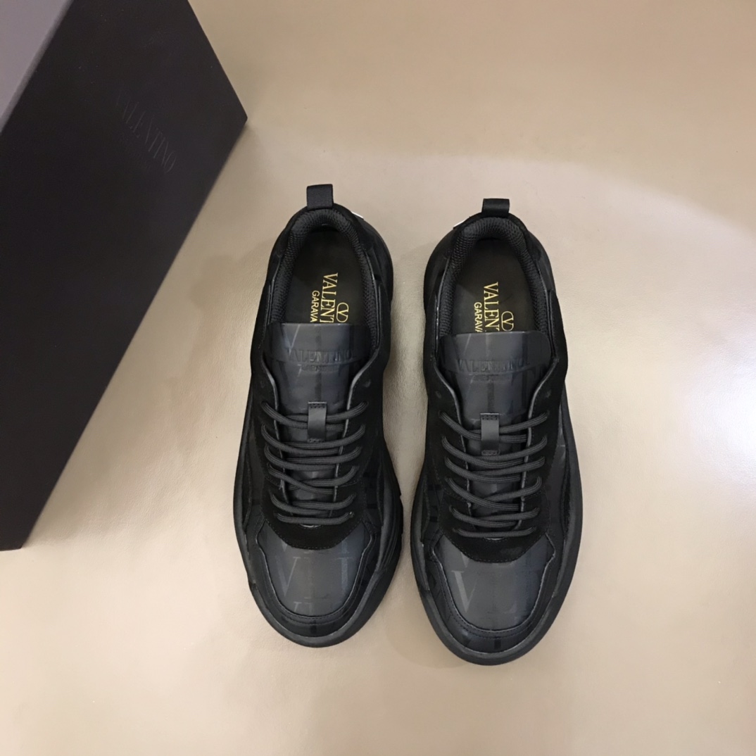Valentino Garavani Gumboy low-top sneakers 12 - vstockx