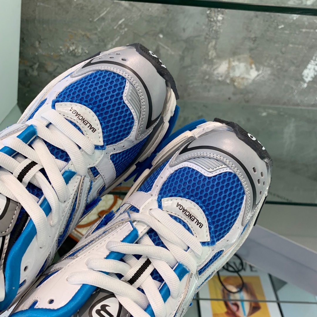 Balenciaga Runner sneaker 7 - vstockx