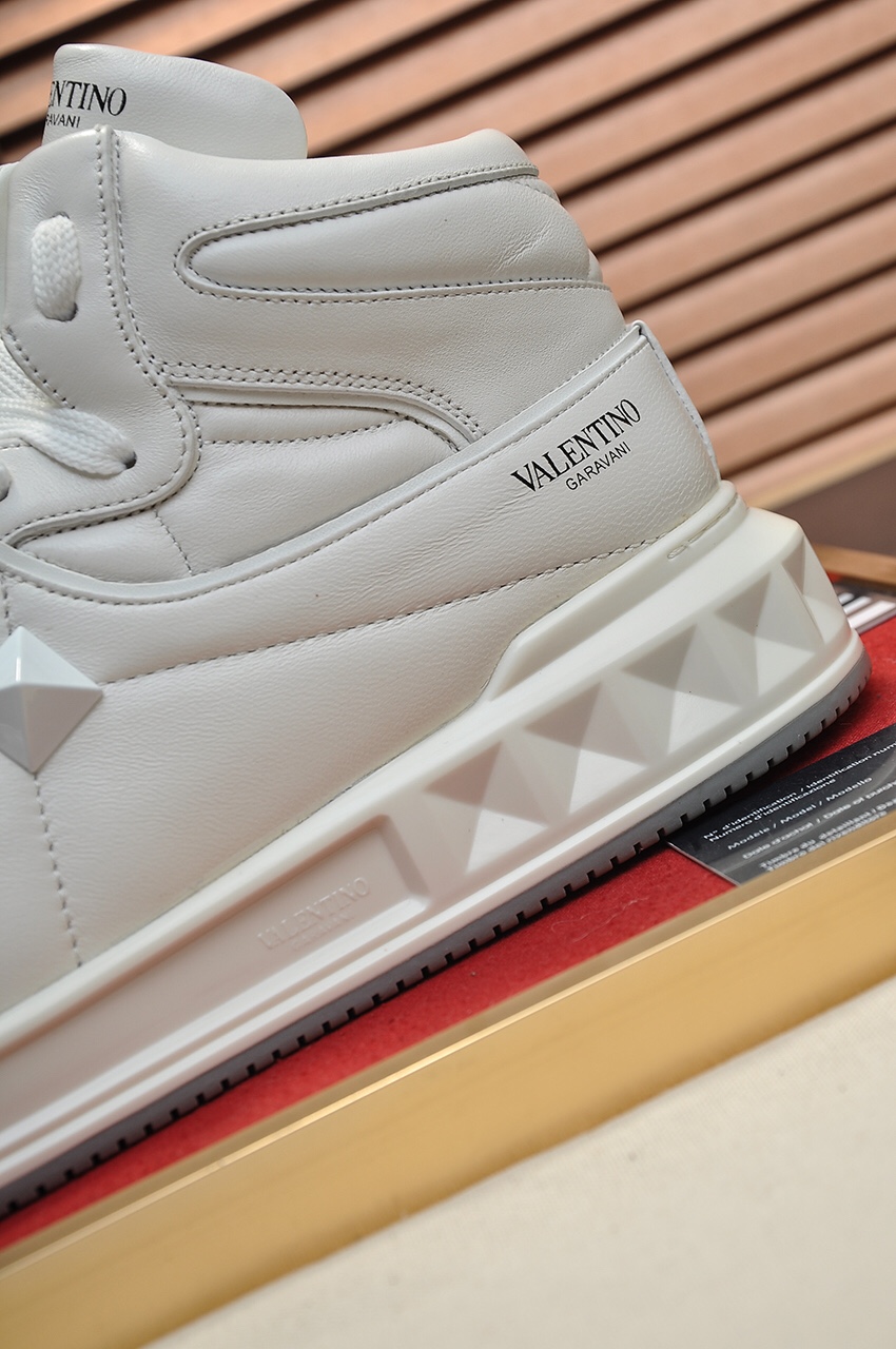 Valentino Garavani One Stud high-top sneakers 2 - vstockx