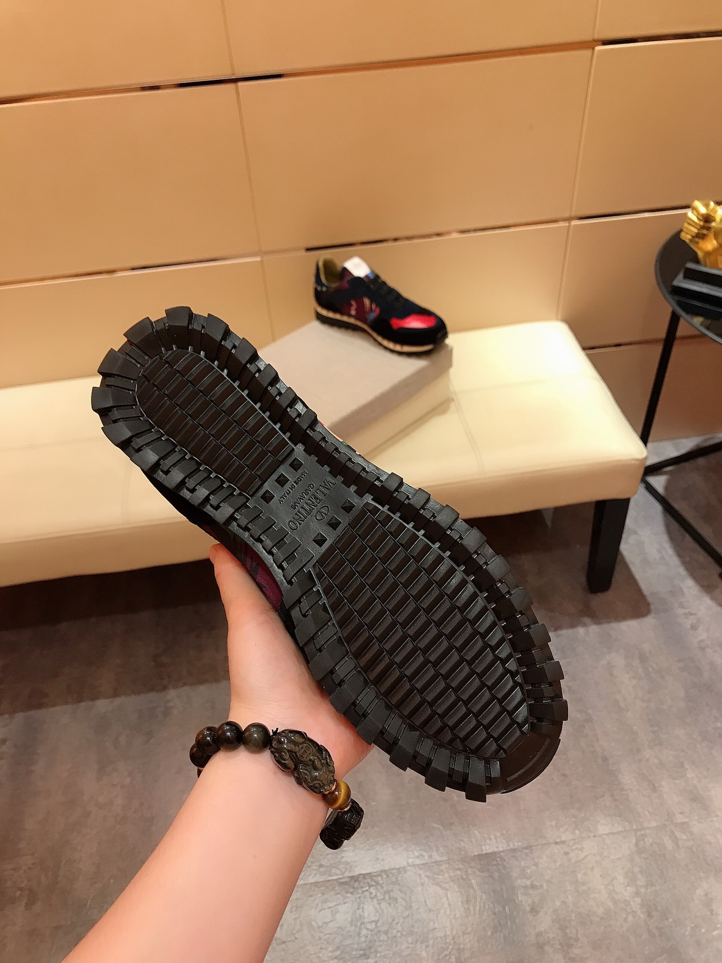 Valentino Garavani Rockrunner camouflage-print sneakers 21 - vstockx