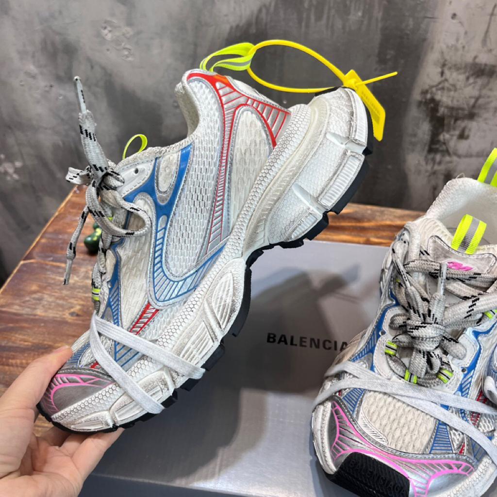 Balenciaga 3XL White Multicolor - vstockx
