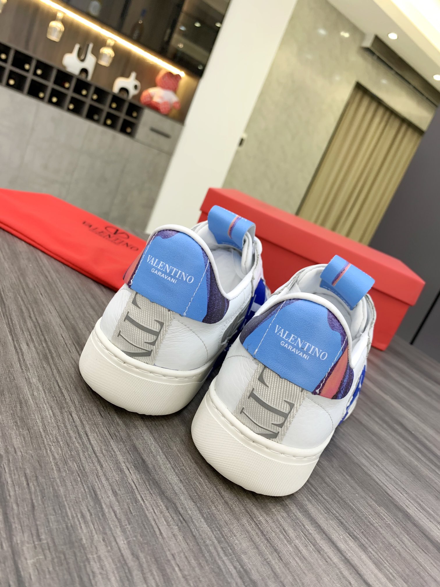 Valentino Garavani VL7N low-top sneakers 1 - vstockx