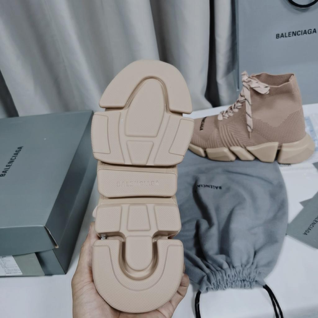 Balenciaga Speed 2.0 Lace Up Beige - vstockx