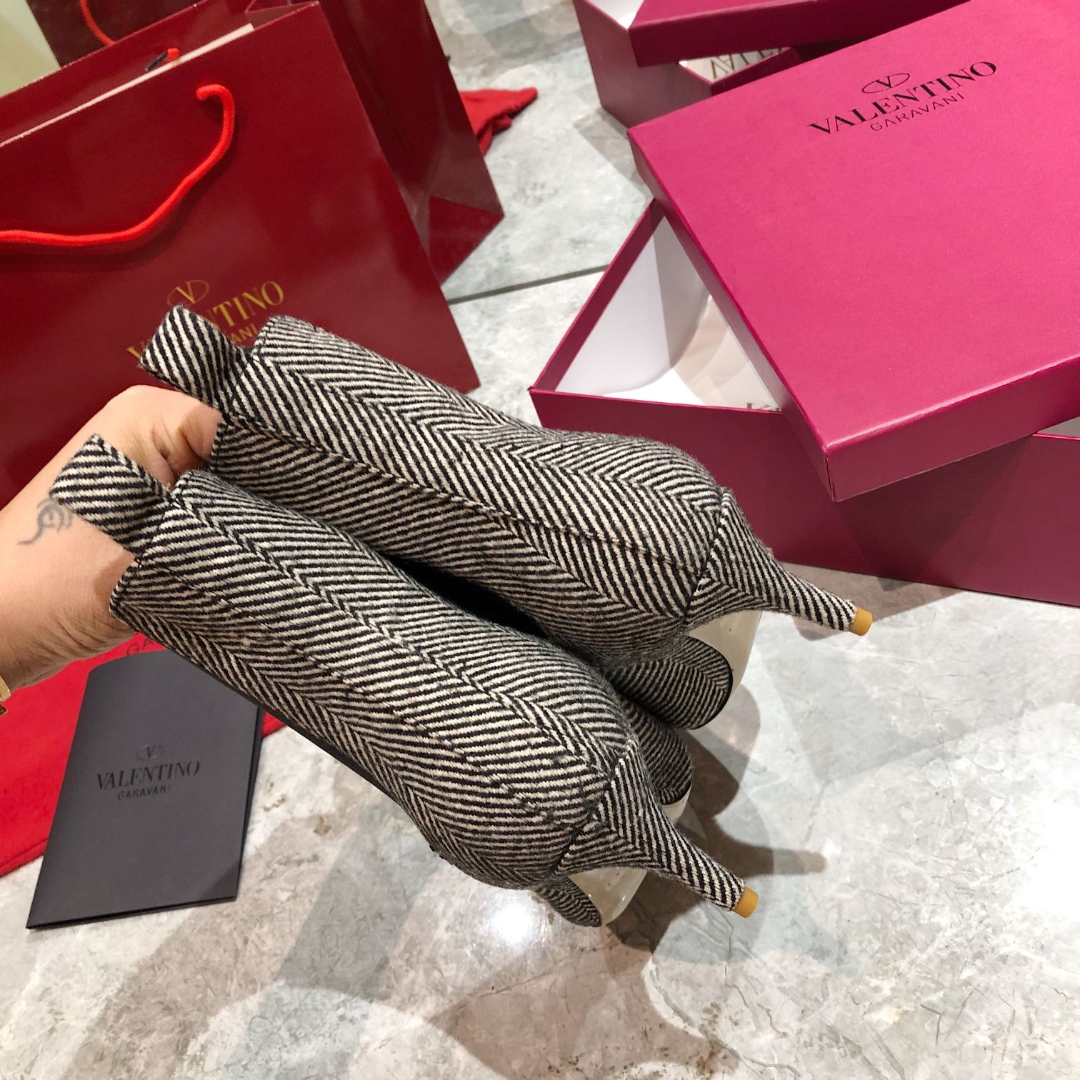 VALENTINO GARAVANI Roman Stud BOOT WOMEN 31 - vstockx