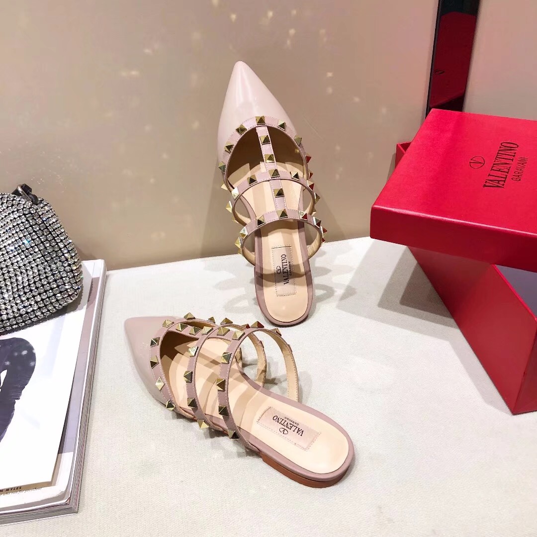 VALENTINO GARAVANI Roman Stud WOMEN 20 - vstockx