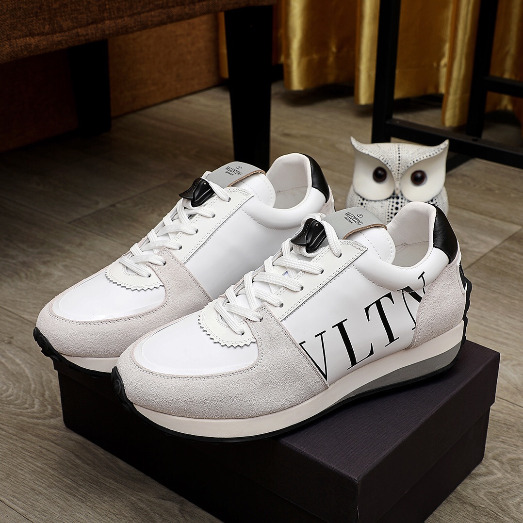 Valentino Garavani Low-top sneakers 13 - vstockx