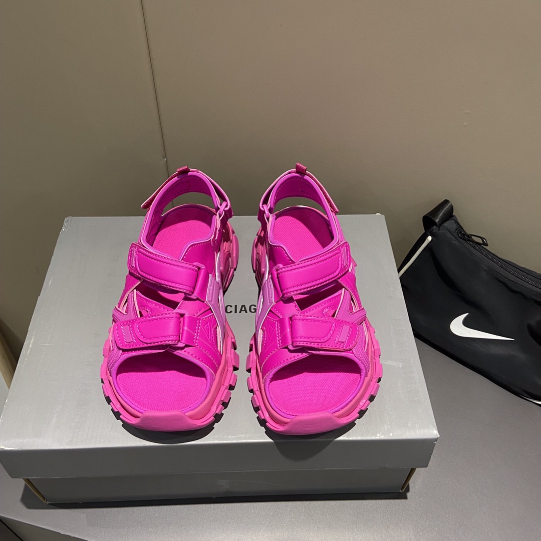 Balenciaga women 7 - vstockx