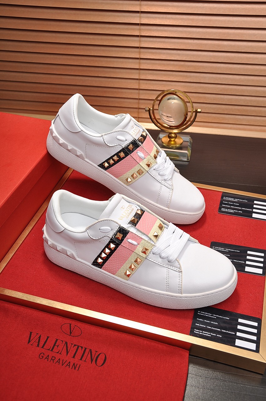 Valentino Garavani Rockstud Untitled calfskin sneaker 6 - vstockx