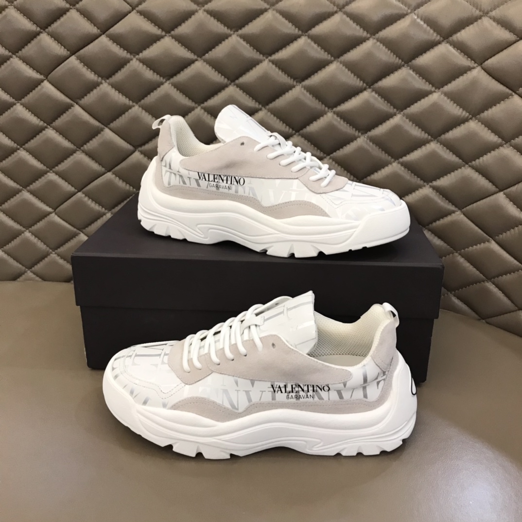 Valentino Garavani Gumboy low-top sneakers 14 - vstockx