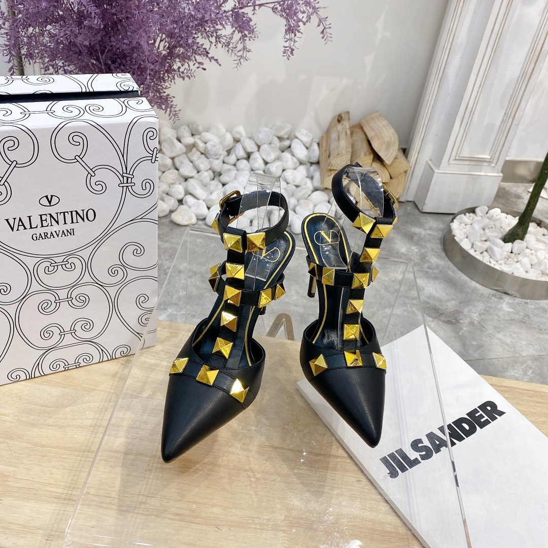 VALENTINO GARAVANI ROMAN STUD WOMEN 12 - vstockx