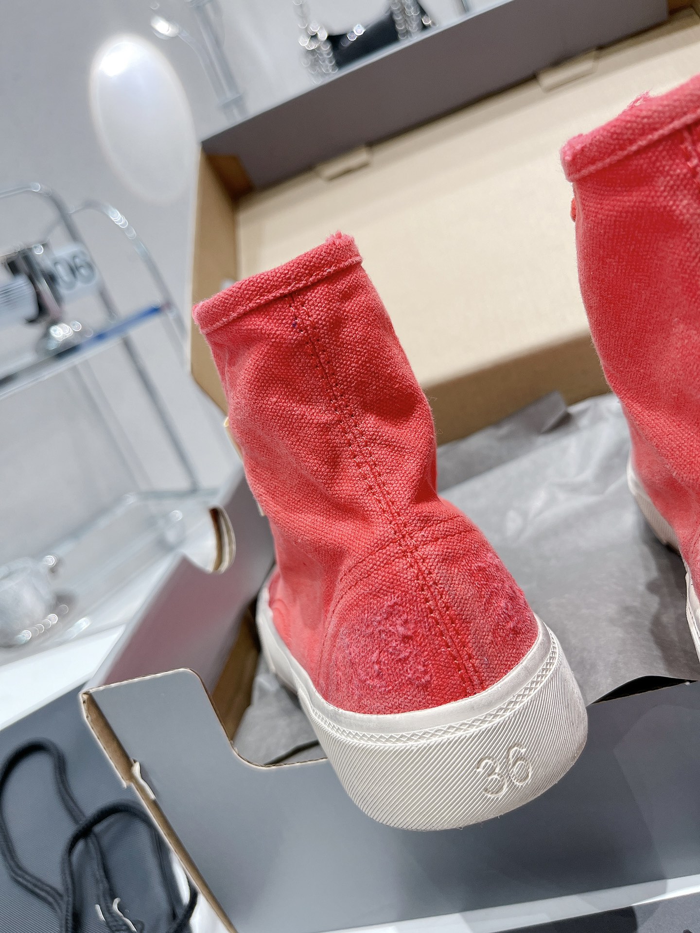 Balenciaga Paris Sneaker 3 - vstockx