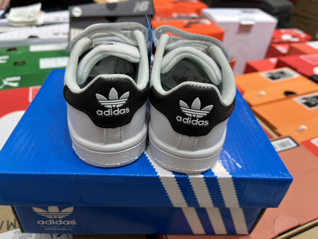 Kids AD Superstar shoes 3 - vstockx