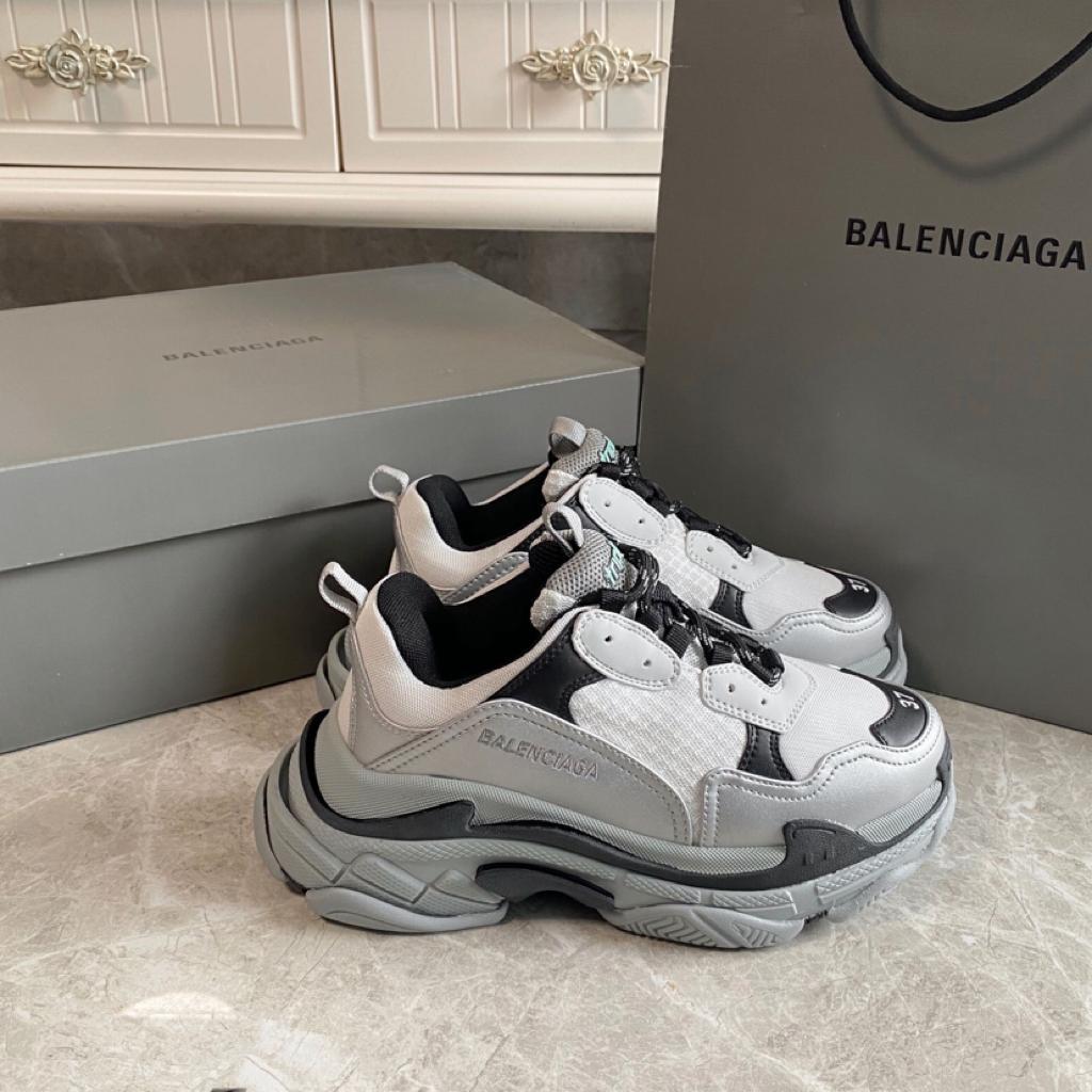Balenciaga Triple S Grey Metallic - vstockx