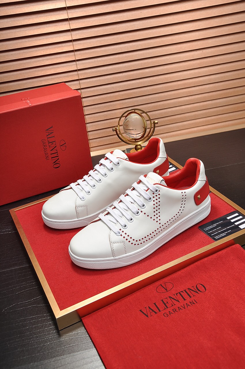 Valentino Garavani Backnet VLOGO low-top sneakers 3 - vstockx