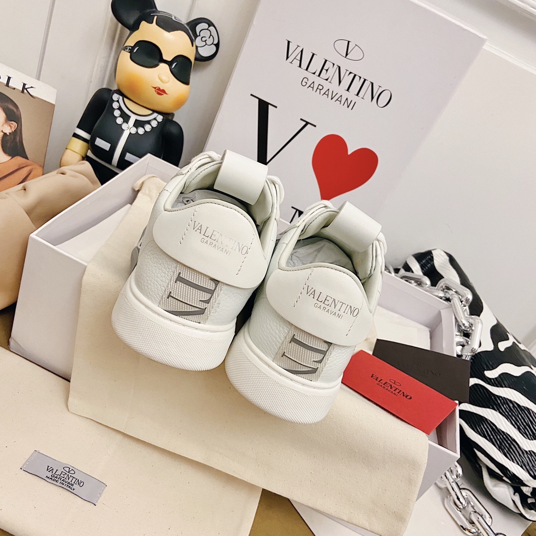 VALENTINO GARAVANI VL7N WOMEN Sneaker 4 - vstockx