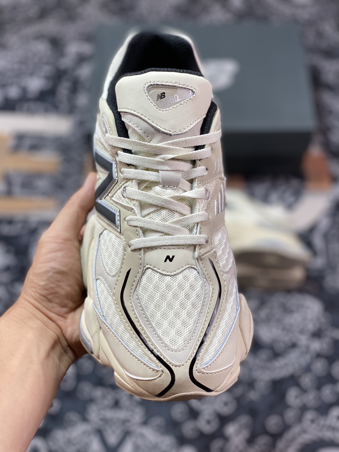 New Balance 9060 Turtledove Black Silver Metallic - vstockx