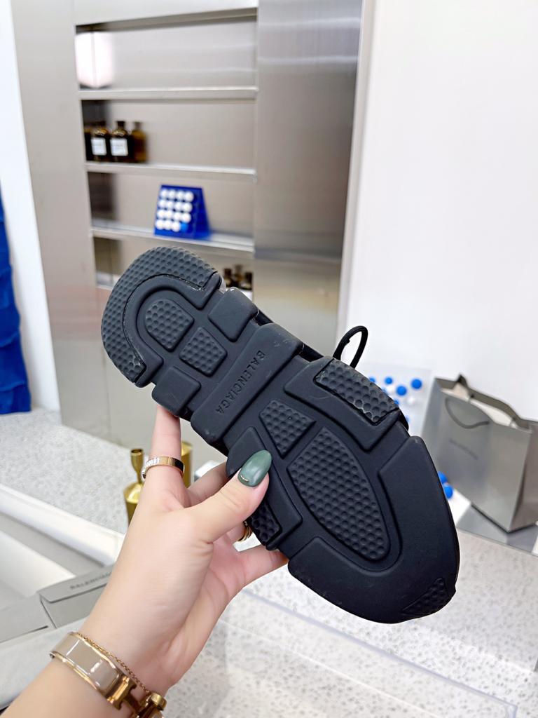 Balenciaga Speed Trainer Lace Up Black - vstockx