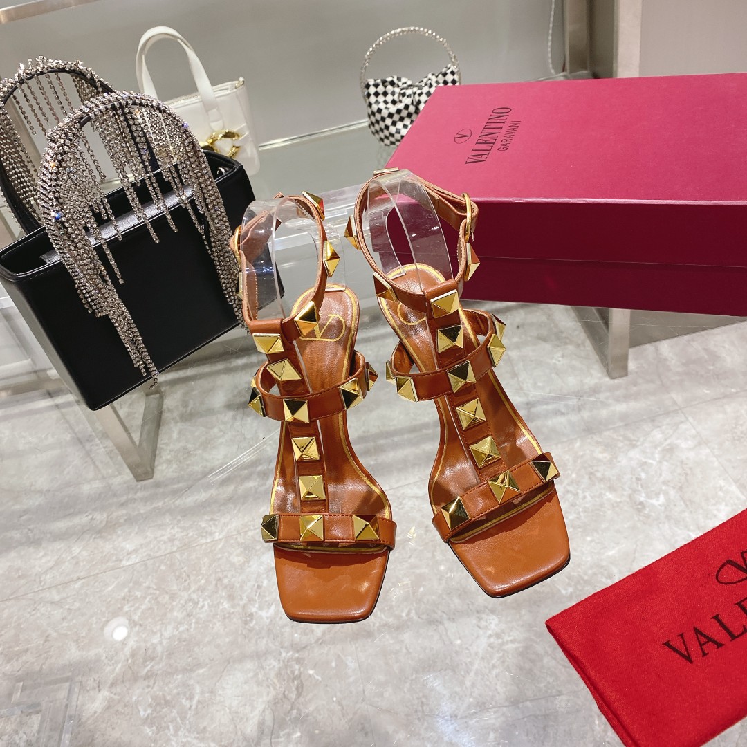 VALENTINO GARAVANI ROMAN STUD WOMEN 10 - vstockx