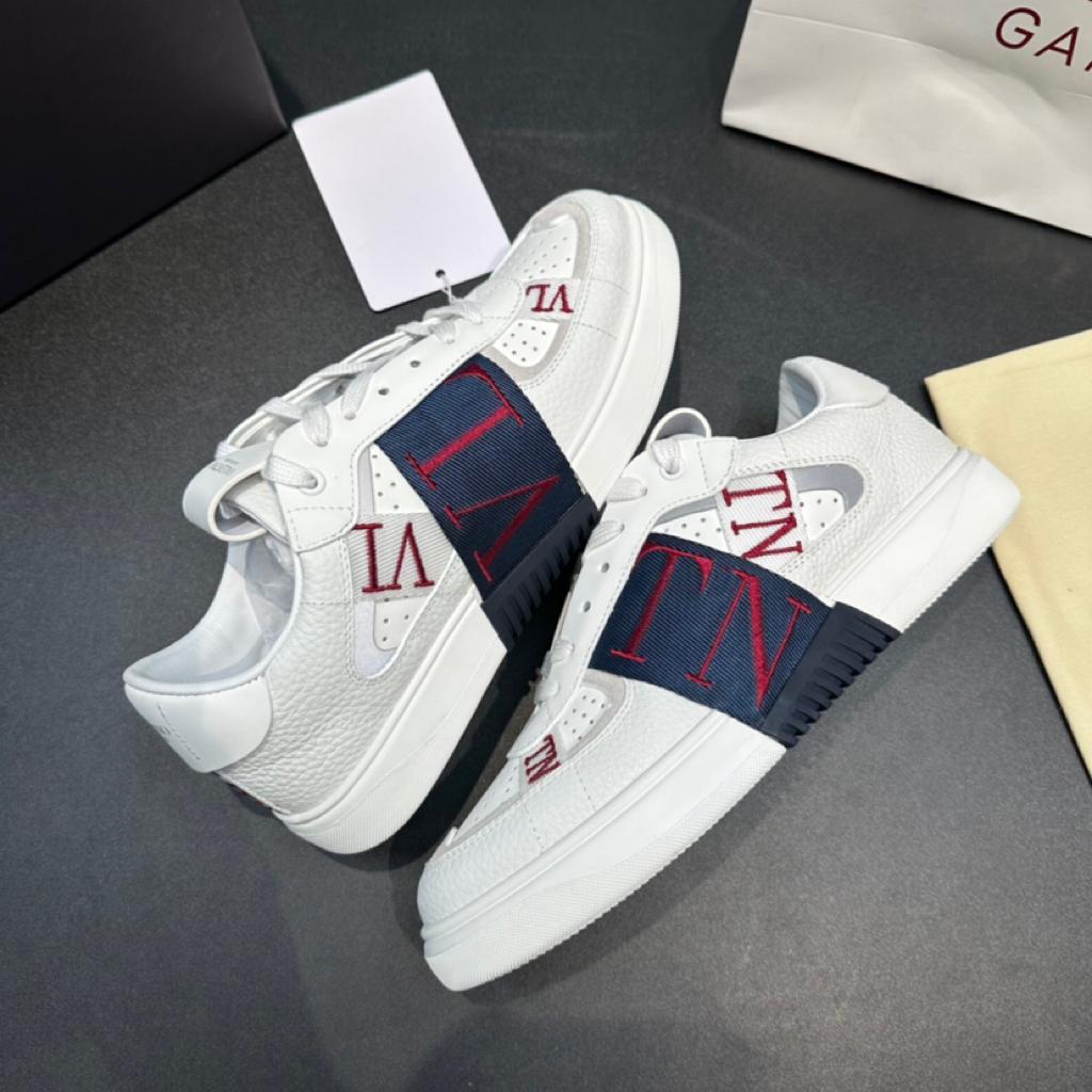 Valentino Garavani VL7N Low-Top Calfskin WHITE MARINE CERISE - vstockx