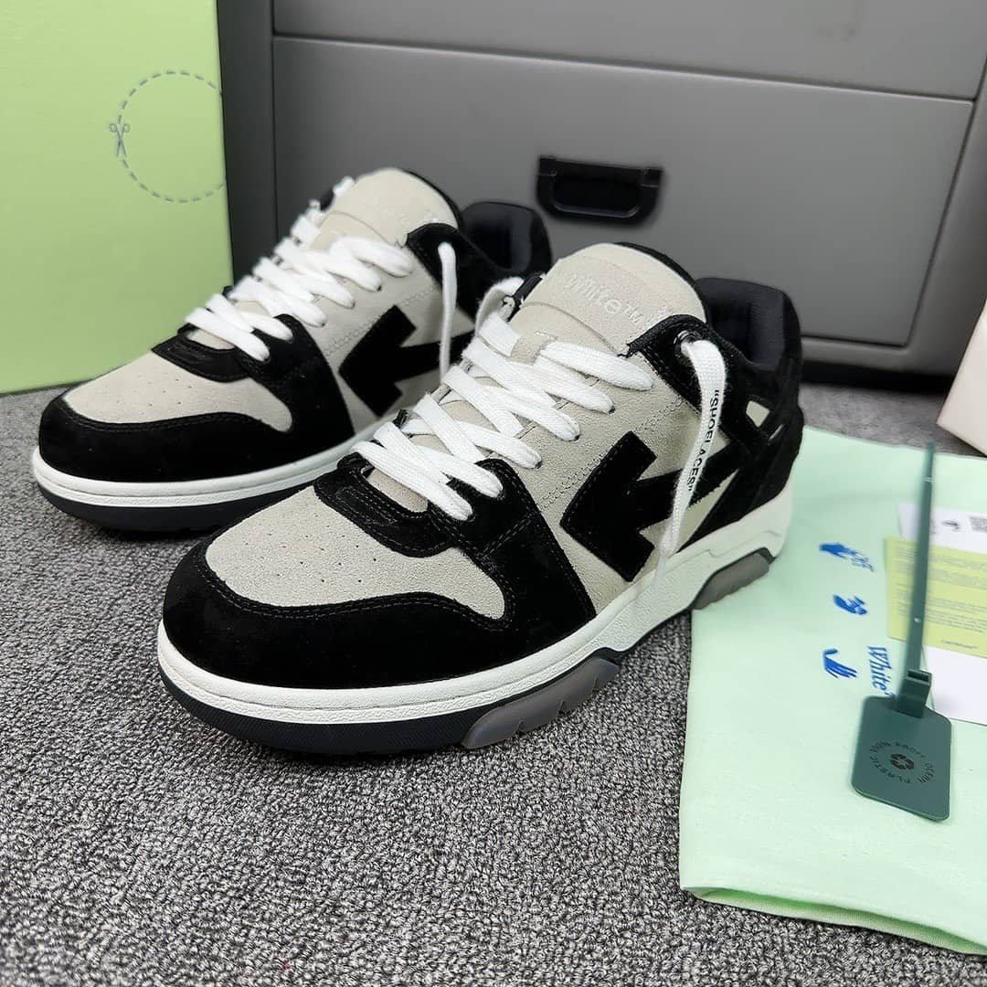 OFF-WHITE Out Of Office OOO Low Tops White Black White - vstockx