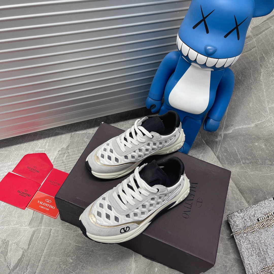 VALENTINO GARAVANI Ready Go Runner Sneaker 2 - vstockx
