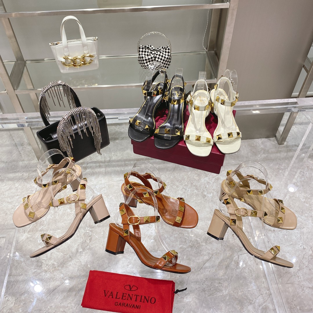 VALENTINO GARAVANI ROMAN STUD WOMEN 10 - vstockx