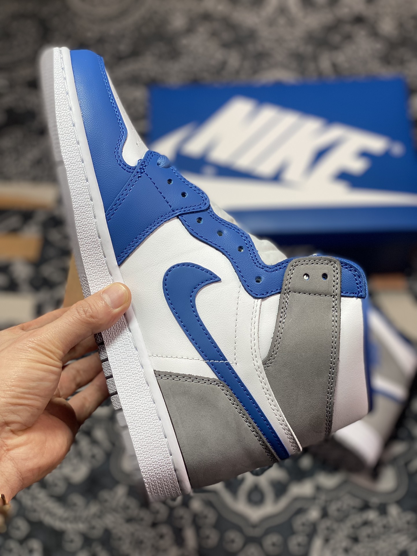 Jordan 1 Retro High OG True Blue - vstockx