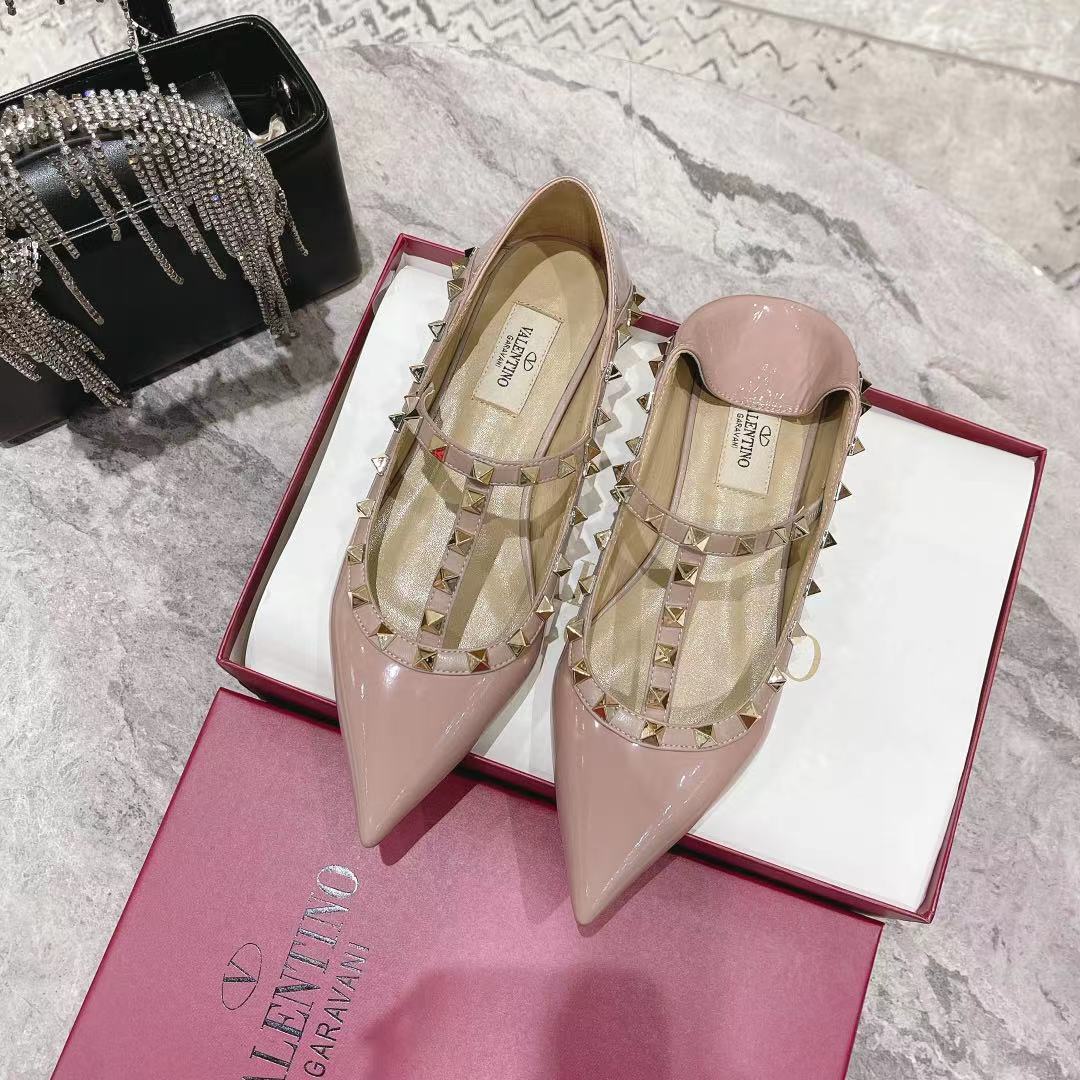 VALENTINO GARAVANI Roman Stud WOMEN 15 - vstockx