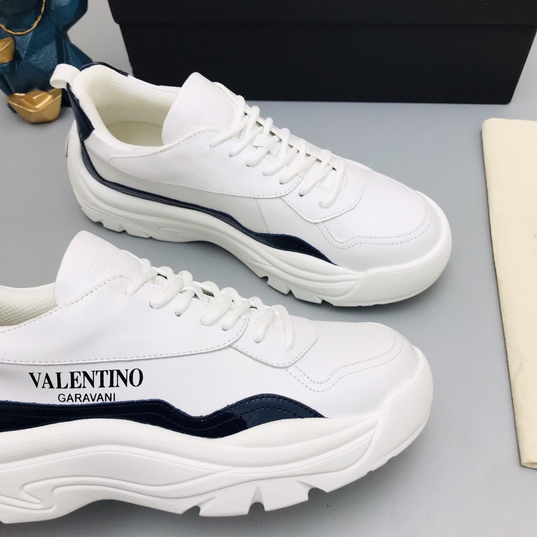 Valentino Garavani Gumboy low-top sneakers 21 - vstockx